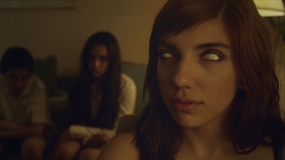 here_comes_the_devil_a_l